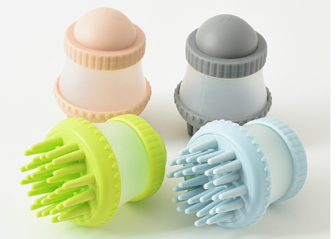 Pet Bath & Grooming Brush 🛁
